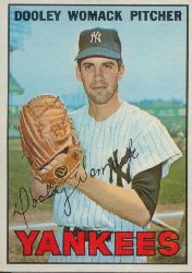 1967 Topps Baseball Cards      077      Dooley Womack